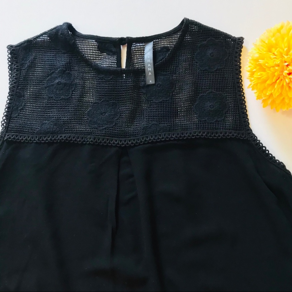 Cirana Black Sleeveles Top size M